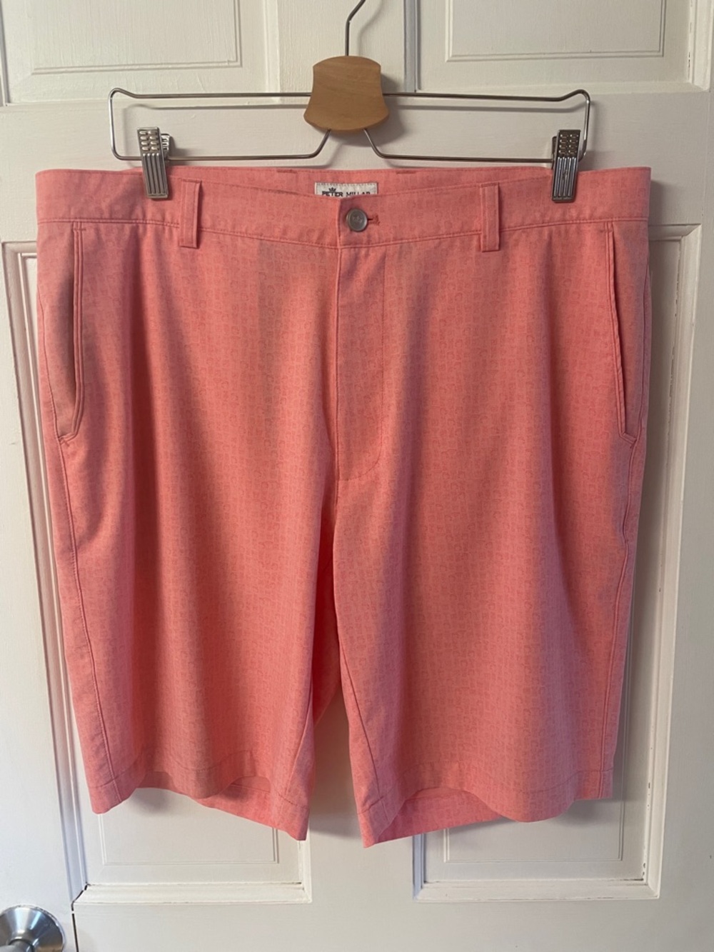 Peter Millar salmon pink lightweight golf dress shorts men’s size 36